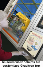 Robots Customize Toy at Museum